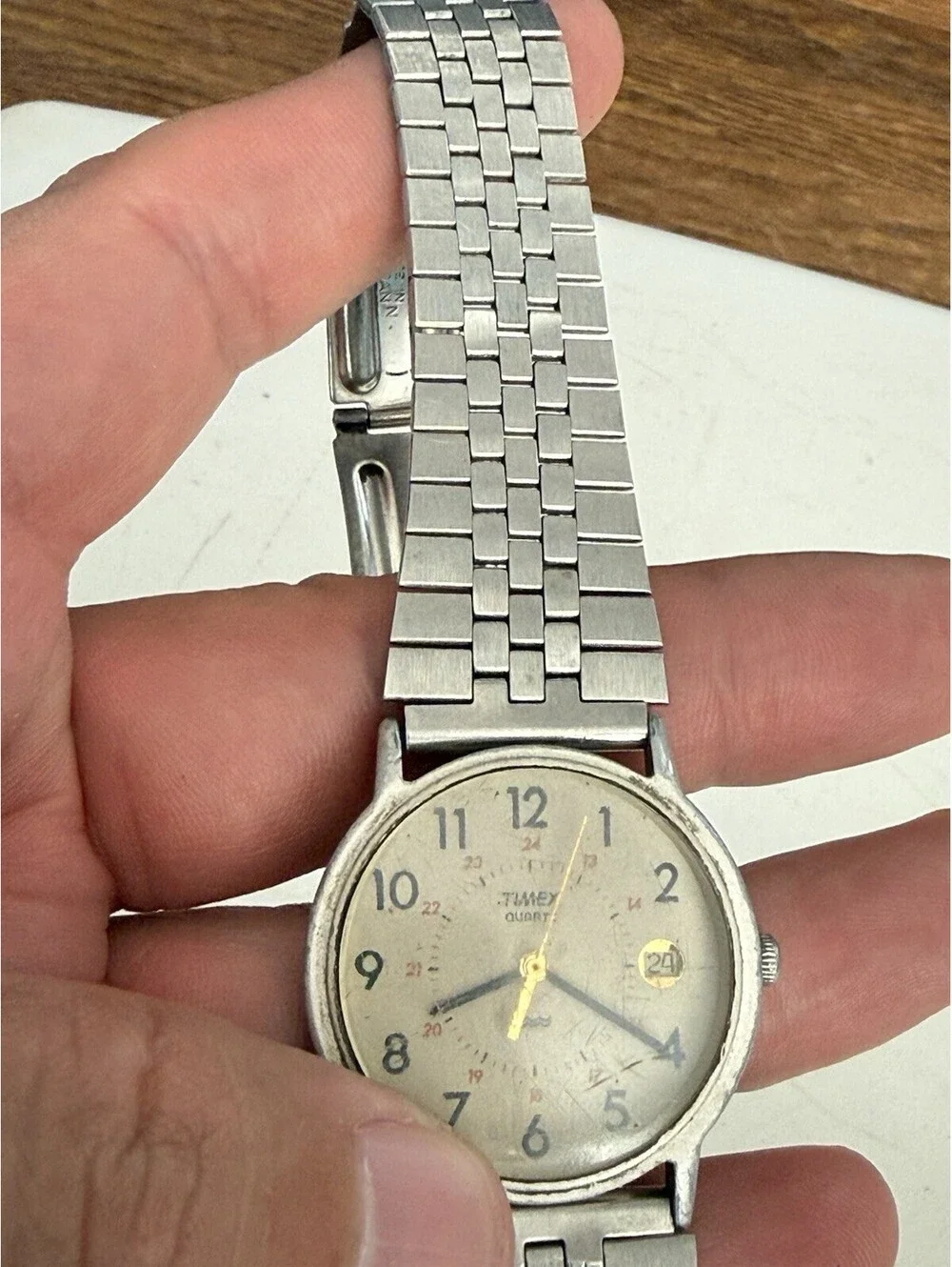 Vintage Watch Timex Silver Metal With Casio Band , Looks Good , Is Untested